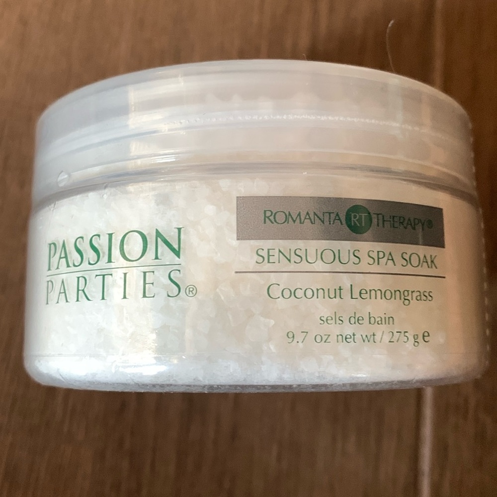 SENSUOUS BRAND NEW Coconut Lemongrass bath salt by PASSION PARTIES. 9.7oz